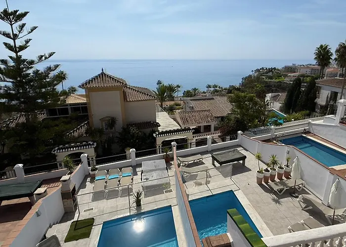 Nerja Paradise Rentals - Villa Azalea