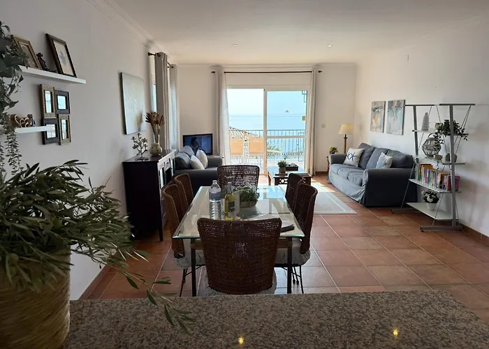 Nerja Paradise Rentals - Villa Azalea