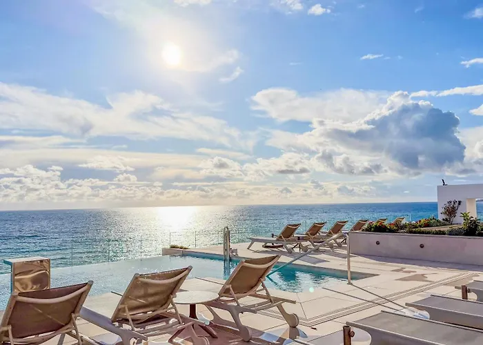 In Luxury hotels Perla Marina